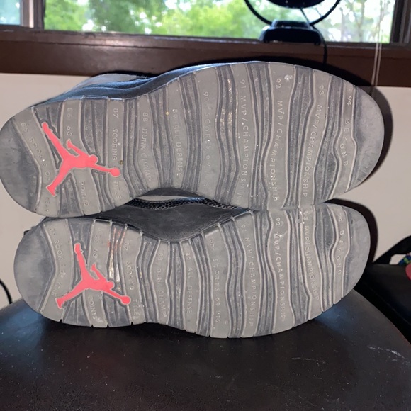 Air Jordan 10 Retro ‘Shadow’ - Picture 4 of 5